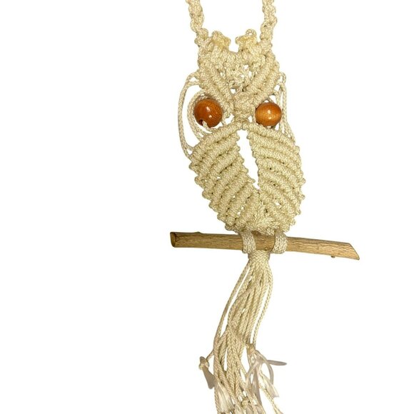 Vintage Handmade White Macrame Owl Necklace With Brown Wooden Beads & Perch - Picture 2 of 5